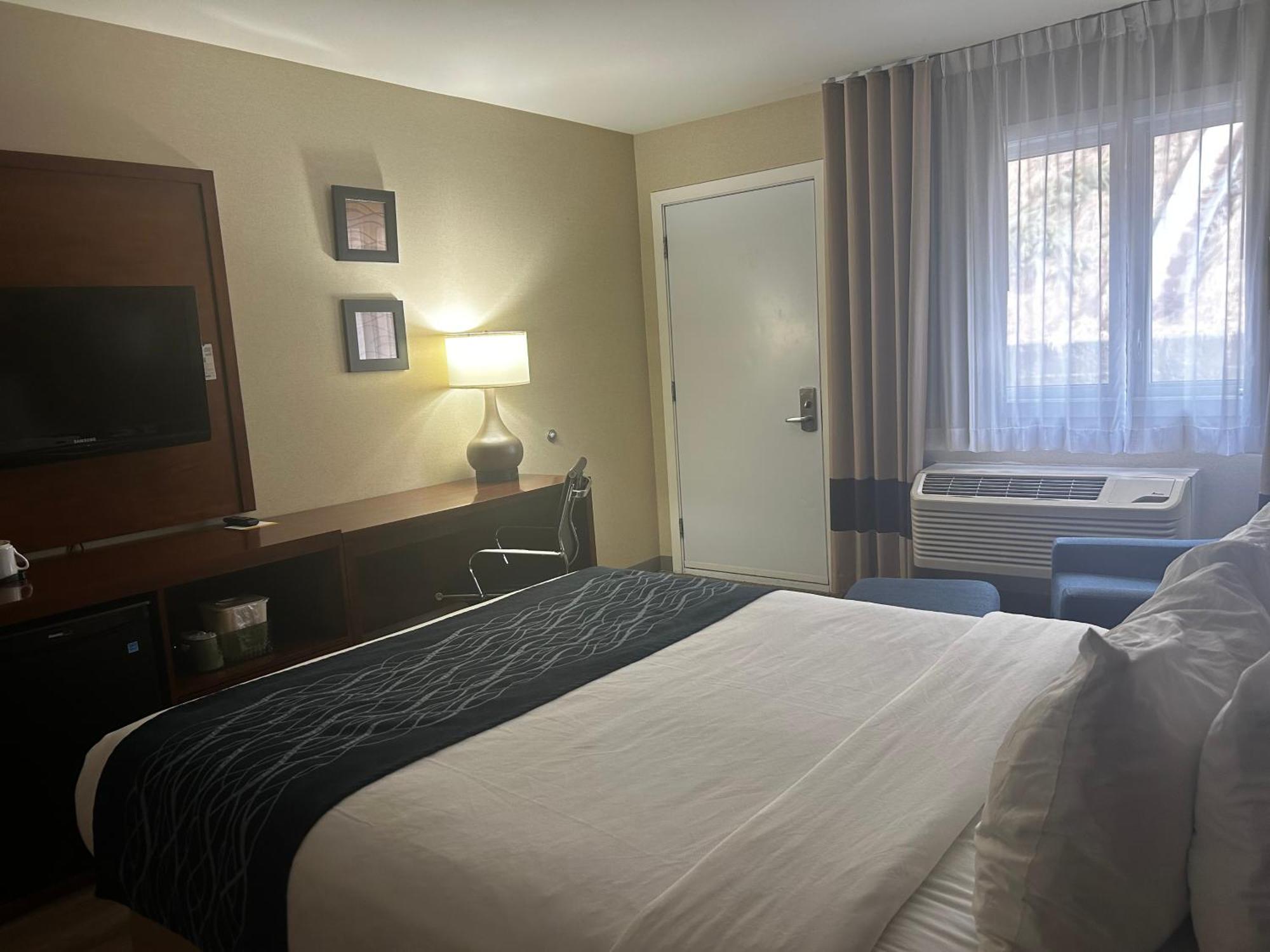Comfort Inn Saint-Georges Zewnętrze zdjęcie