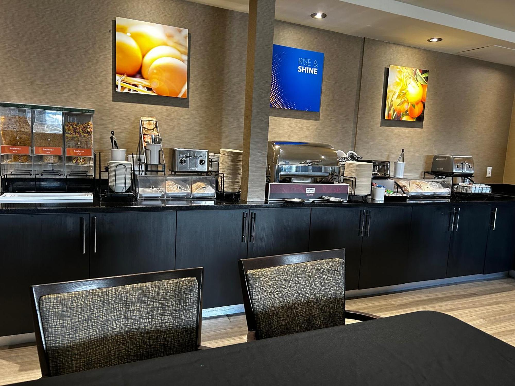 Comfort Inn Saint-Georges Zewnętrze zdjęcie