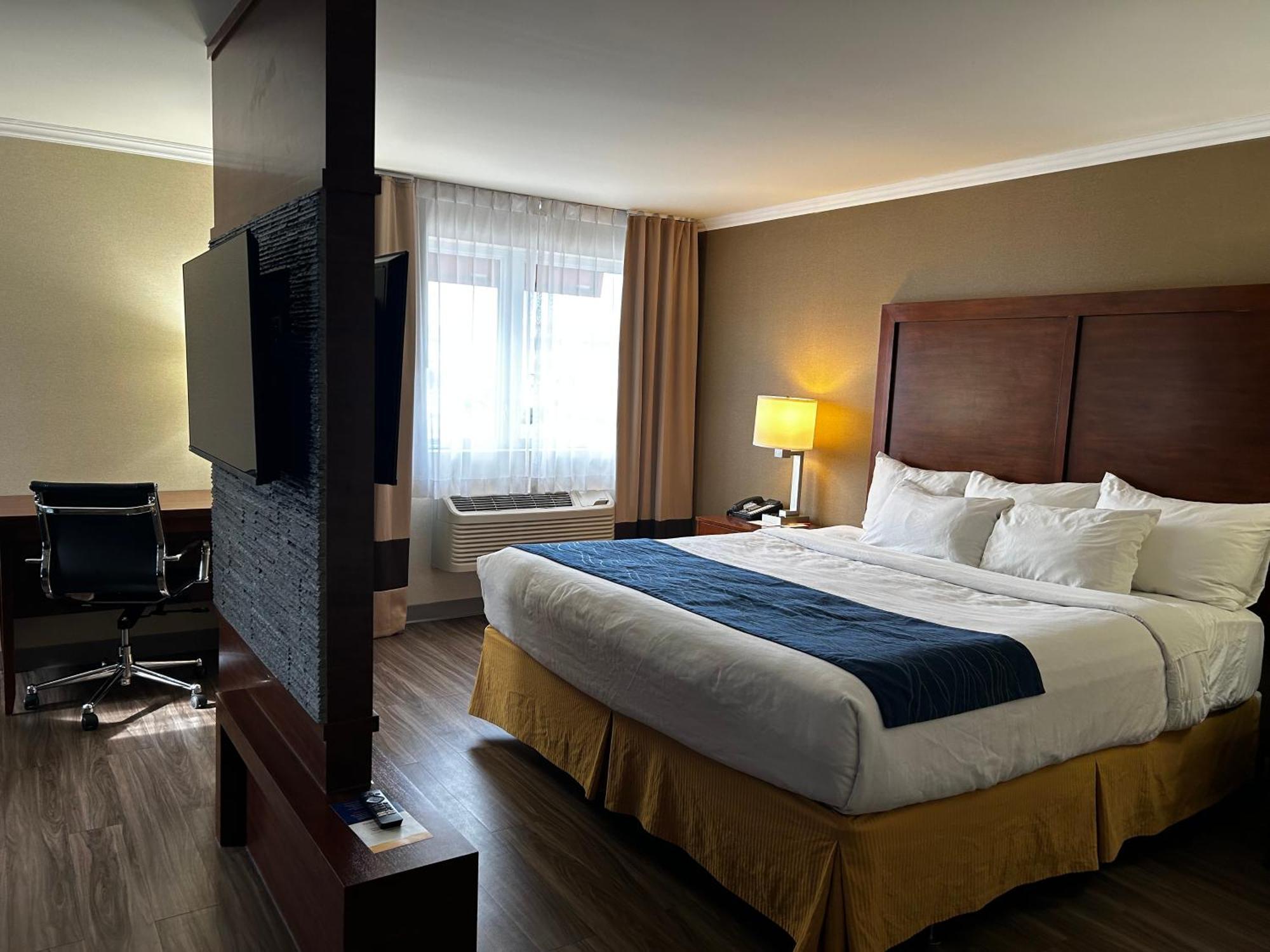 Comfort Inn Saint-Georges Zewnętrze zdjęcie